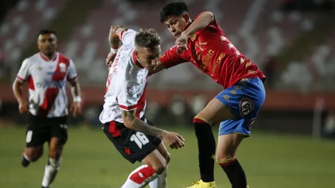 El jugador de Unión Española se unió a los trabajos en Juan Pinto Durán.