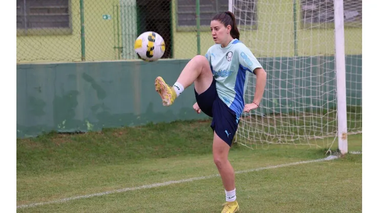 Balmaceda debuta en goleada del Palmeiras en el Paulista Fem