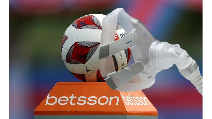 La pelota necesita un respirador artificial en Chile
