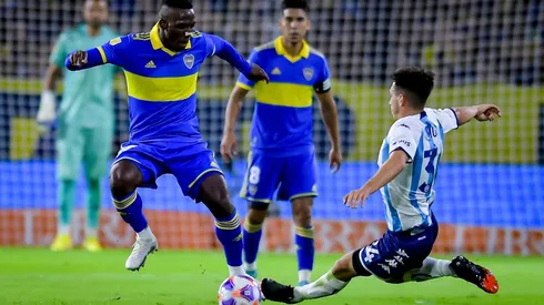 El peruano Luis Advíncula tuvo una actuación muy destacada ante Racing.