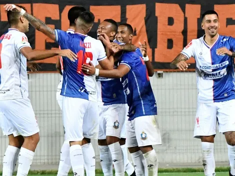 Antofagasta aplasta a Temuco y se encumbra en la tabla