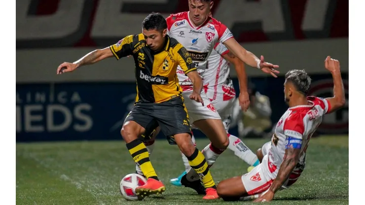 Copiapó venció a Coquimbo en un partido que debió haber sido el cierre de la fecha 12 del Campeonato Nacional.