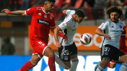 Colo Colo y Unión La Calera tuvieron un accidentado partido en el sintético