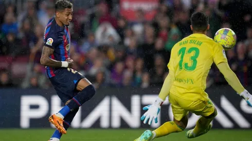 Barcelona golea y sigue sólido puntero en España.