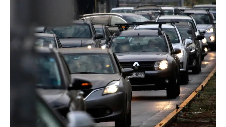 Vuelve la restricción vehicular en Santiago
