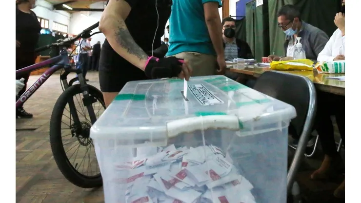 Así te puedes excusar de votar si estás lejos de tu local