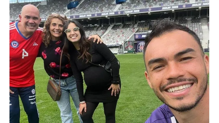 Suazo recibió el apoyo de sus padres a días de la final de la Copa de Francia