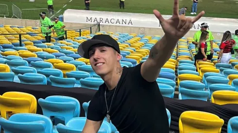 El Pailita disfrutando la goleada del Flamengo en el estadio Maracaná.