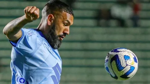 Ronnie Fernández es destacado por su juego en Bolívar.