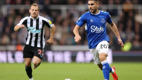 Everton busca salir del fondo ante un encumbrado Newcastle.
