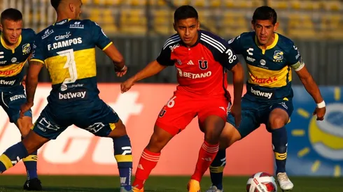 Everton cayó ante U. de Chile por 2-1 en el estadio Sausalito.