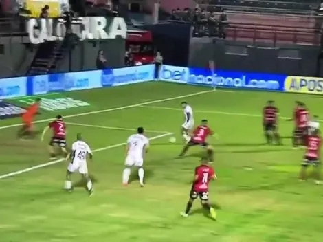 Vargas se pierde gol increíble en clasificación del Mineiro