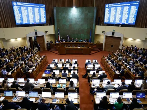 Partidos toman postura por sexto retiro