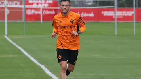 Charles Aránguiz cuenta los días para volver a jugar