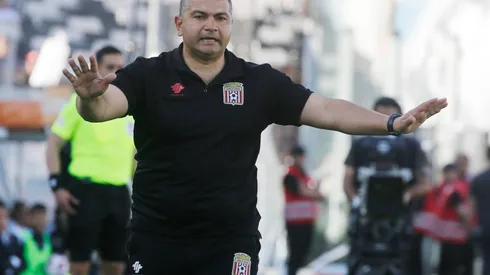 Damián Muñoz tendrá una chance de enmendar el rumbo en el plantel profesional masculino de Curicó Unido.