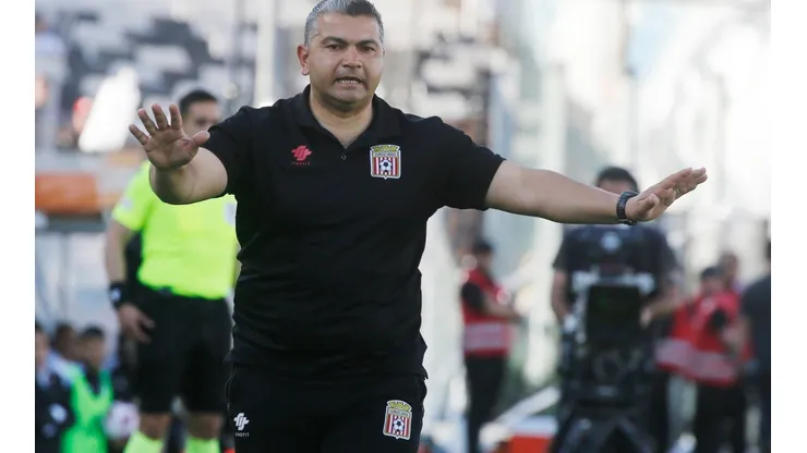 Damián Muñoz tendrá una chance de enmendar el rumbo en el plantel profesional masculino de Curicó Unido.