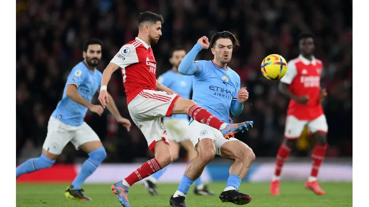 Manchester City será local en este encuentro clave en la Premier League.