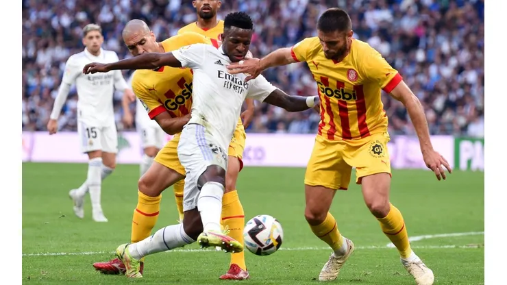 Real Madrid busca descontarle puntos al FC Barcelona.