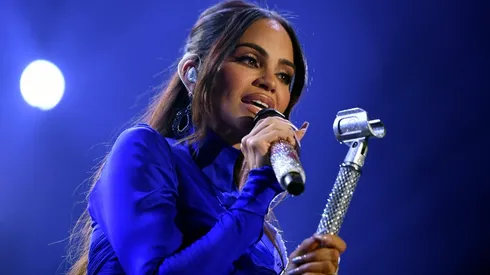 Natti Natasha dedica tema a su pareja