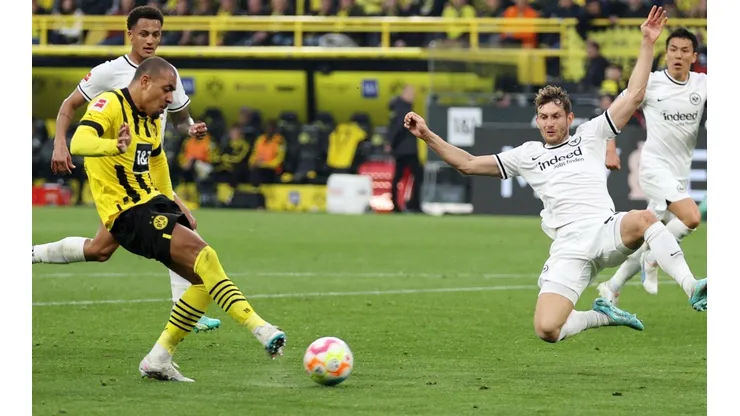 Dortmund goleó al Frankfurt