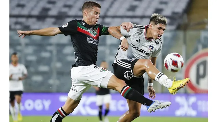 Colo Colo sufre sin público para derrotar por 3-1 a Palestino en el Monumental.