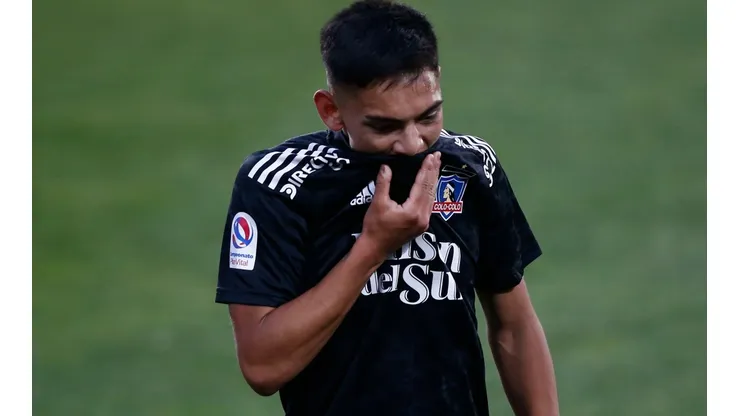 Joan Cruz milita en el Real Oviedo de España, club donde debutó con una goleada en contra.