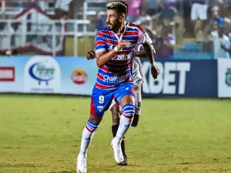 Fortaleza defiende a Lucero tras denuncia de Colo Colo en la FIFA