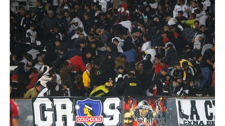 Incidentes ocurridos en la tribuna Cordillera del estadio Monumental en el duelo que Colo Colo le ganó a Monagas.