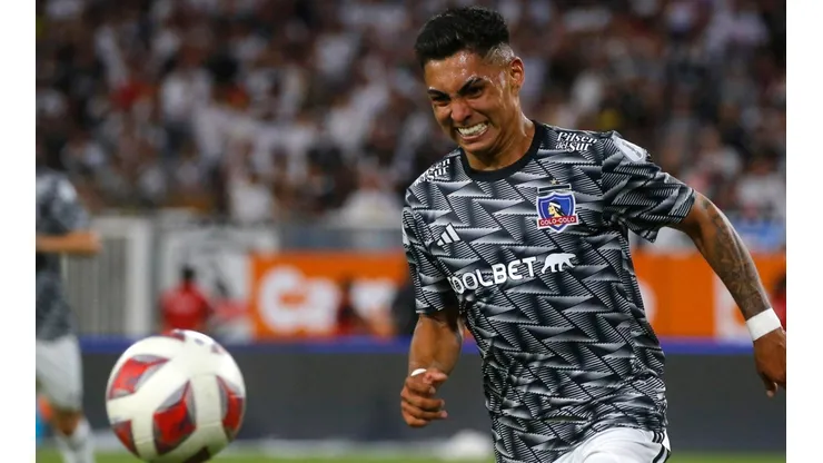 El jugador también está siendo investigado por el club.