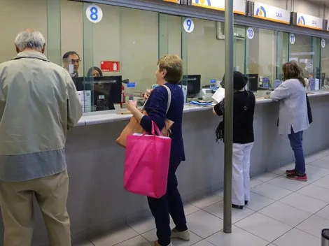 ¿Puedo recibir la PGU si estoy trabajando?