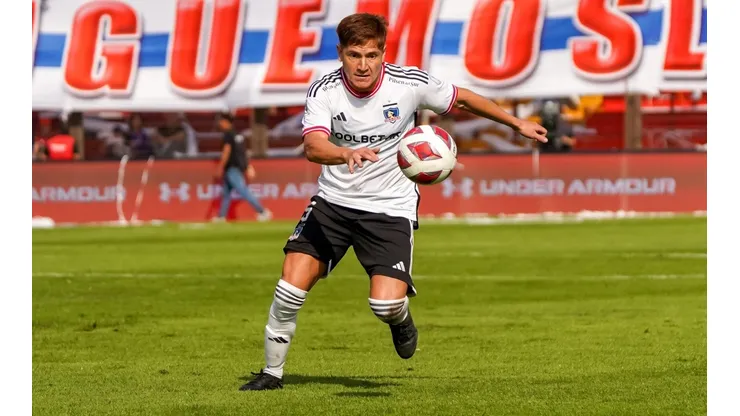 Leonardo Gil se perderá dos partidos de Colo Colo tras recibir tarjeta roja en el clásico con la UC.