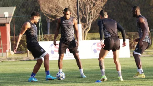 El plantel de Monagas entrenó en el Complejo Deportivo del Sifup antes de su duelo con Colo Colo por Copa Libertadores.