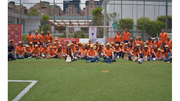El evento contó con la participación de 120 niñas