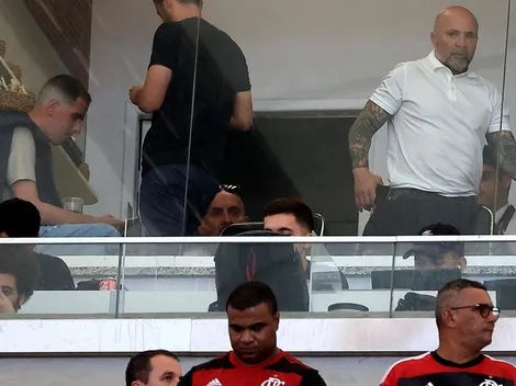 Flamengo derrota al Coritiba de Kuscevic, con Sampaoli presente