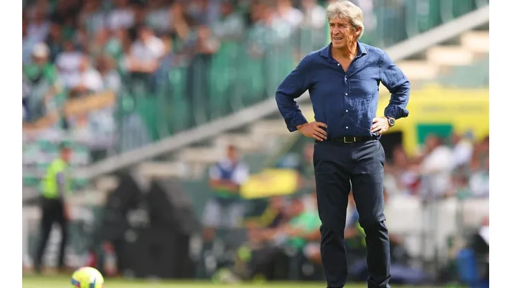 Pellegrini se entusiasma con puestos de Champions