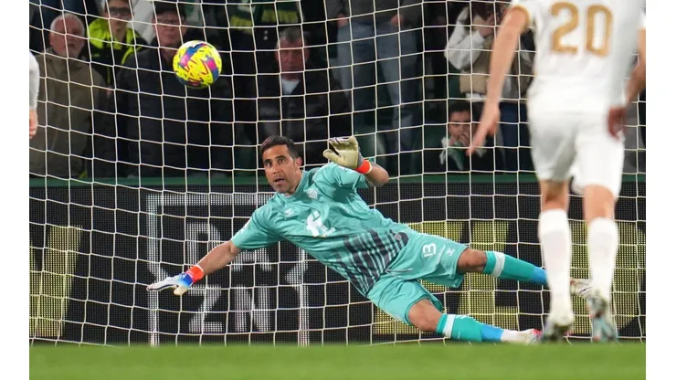 El futuro de Claudio Bravo en el Betis todavía no está definido.
