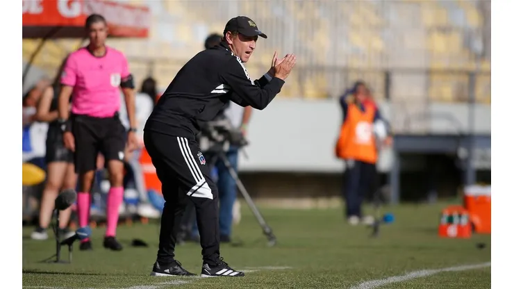 Mena suma tres triunfos con Colo Colo en el inicio de este campeonato