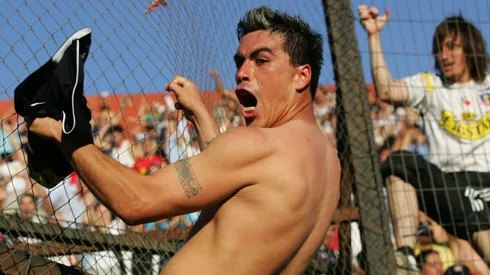 Esteban Paredes fue el héroe de la última jornada de fútbol en Santa Laura entre la UC y Colo Colo.