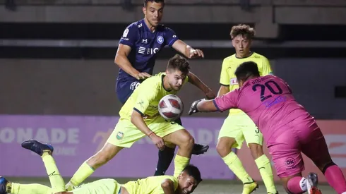 Colina estuvo a nada de eliminar a la UC en Copa Chile
