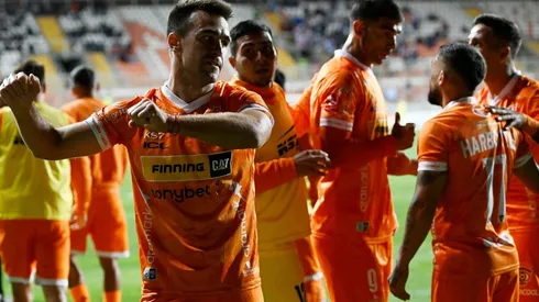 Cobreloa todavía se remece por la situación con David Escalante, quien se aprecia al fondo.