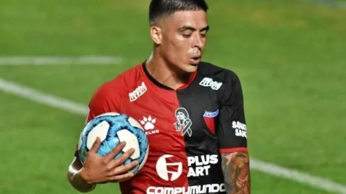 Brian Fernández no lo pasa bien fuera de la cancha