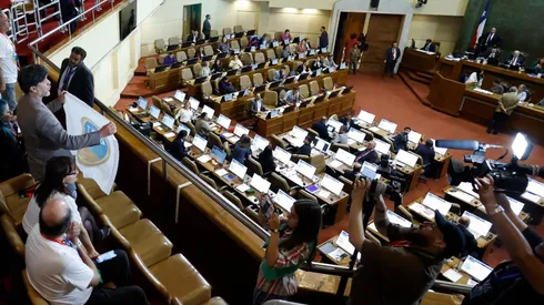 Piden que Boric ofrezca disculpas a Carabineros