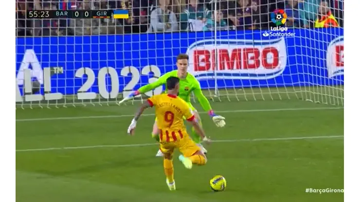 Taty Castellanos se pierde gol ante el Barcelona, llora y cierra sus redes sociales.