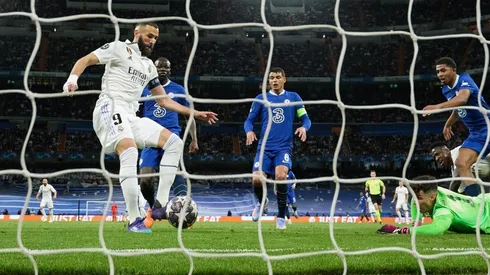 Real Madrid sigue defenfiendo su corona en la UEFA Champions League.