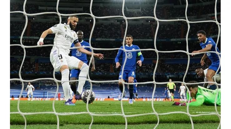 Real Madrid sigue defenfiendo su corona en la UEFA Champions League.