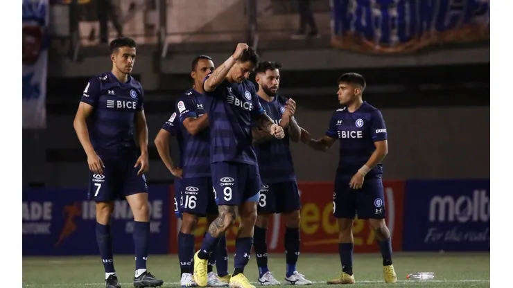 La UC en plena tanda de penales ante Deportes Colina.