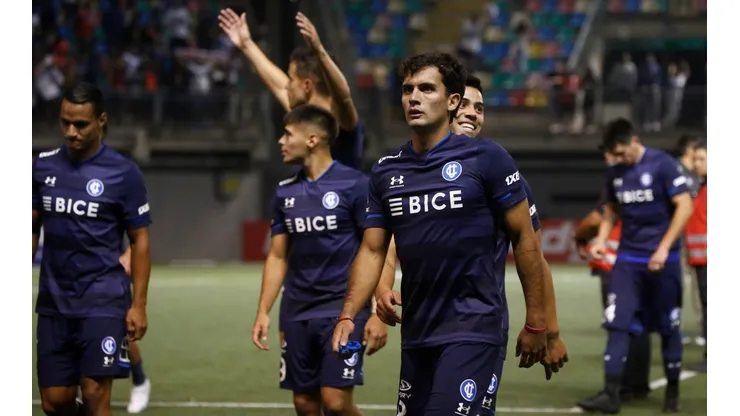 La UC venció a Deportes Colina y al parecer no hubo muchas cuentas alegres.