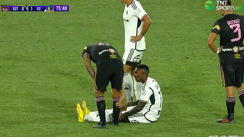 Fabián Castillo fue reemplazado diez minutos después de haber ingresado a la cancha.