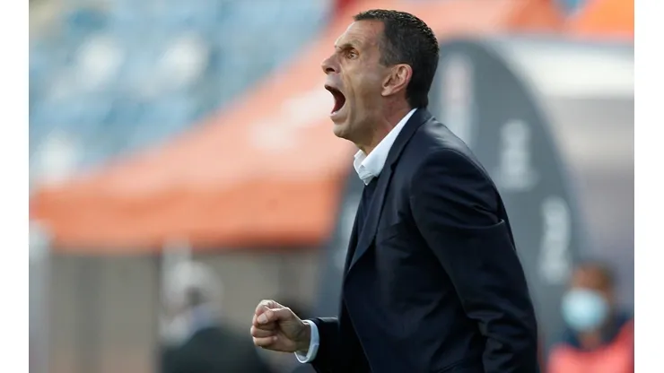 Poyet opinó de la pelea de Valverde con Baena en España