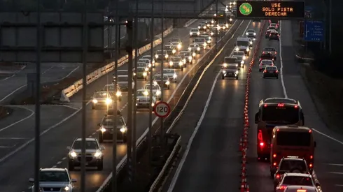 Santiaguinos retornan a la capital tras el finde semana largo (2019)